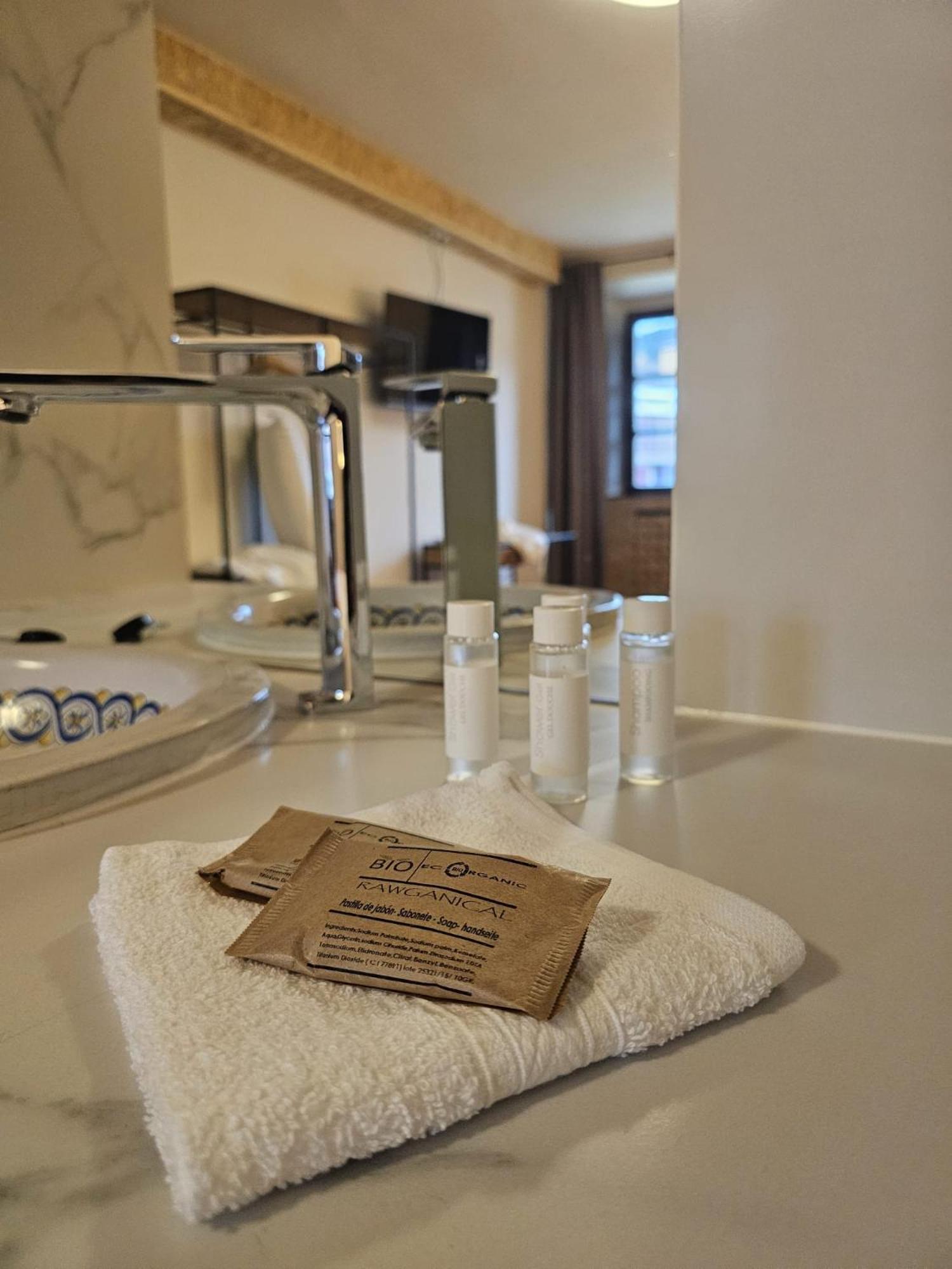 Hotel Y Albergue Real Fabrica De Ezcaray Εξωτερικό φωτογραφία